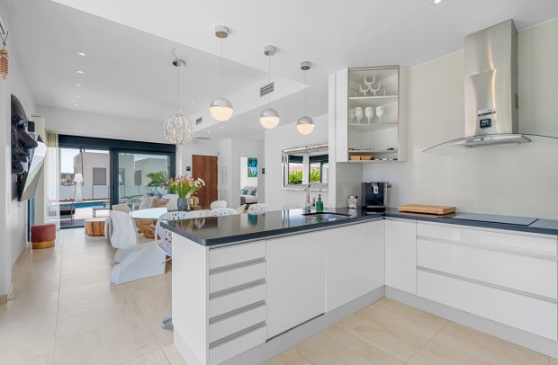 Resale - Detached House / Villa - Orihuela Costa - Villamartín