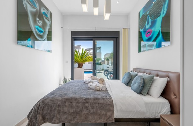 Resale - Detached House / Villa - Orihuela Costa - Villamartín