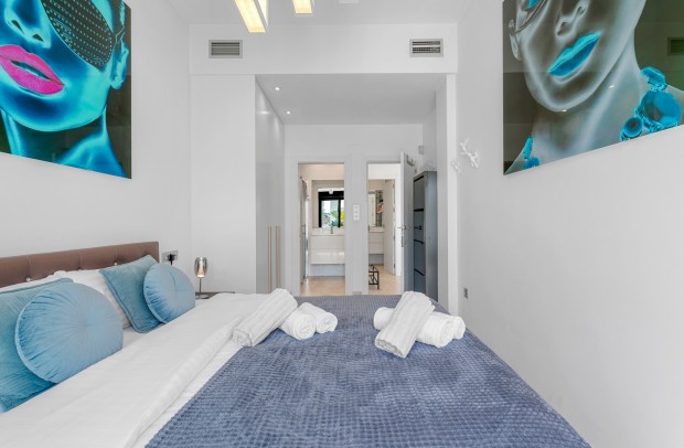 Resale - Detached House / Villa - Orihuela Costa - Villamartín