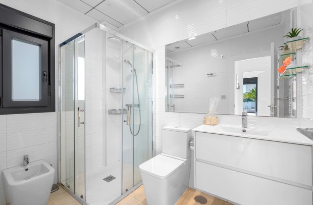 Resale - Detached House / Villa - Orihuela Costa - Villamartín