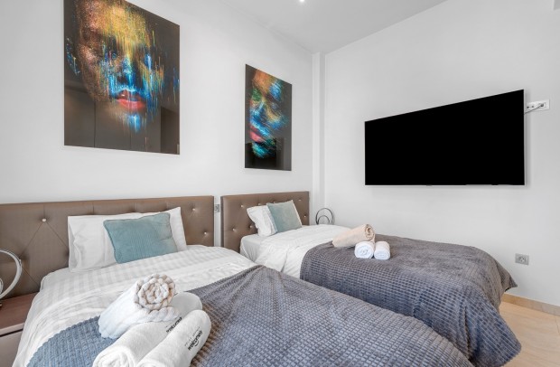 Resale - Detached House / Villa - Orihuela Costa - Villamartín