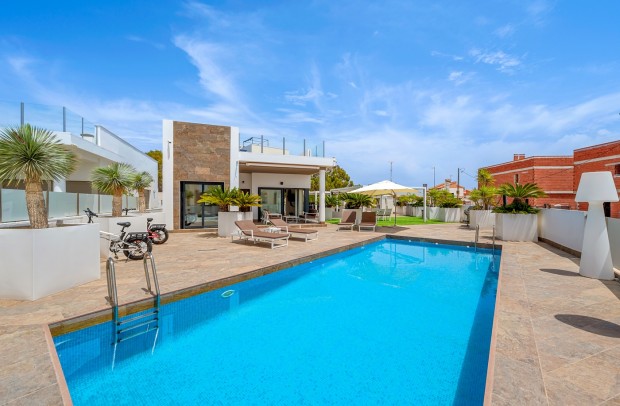 Resale - Detached House / Villa - Orihuela Costa - Villamartín