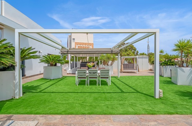 Resale - Detached House / Villa - Orihuela Costa - Villamartín