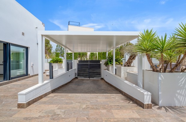 Resale - Detached House / Villa - Orihuela Costa - Villamartín