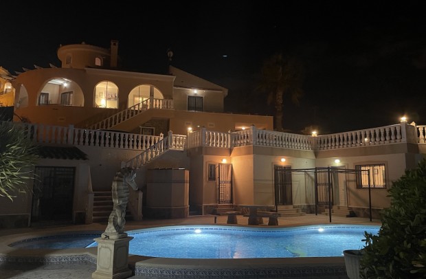 Revente - Detached House / Villa - Ciudad Quesada