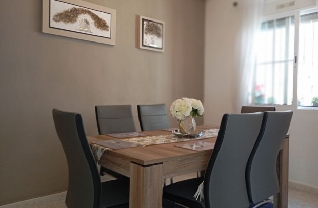 Revente - Detached House / Villa - Villamartin - Villamartín