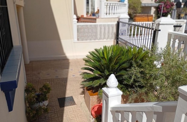 Revente - Detached House / Villa - Villamartin - Villamartín