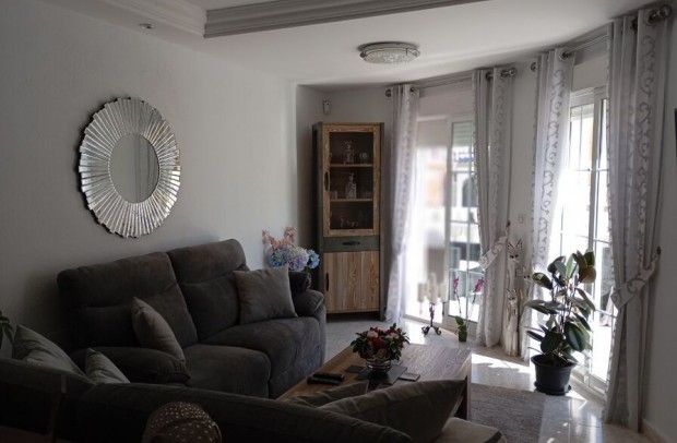 Revente - Detached House / Villa - Villamartin - Villamartín