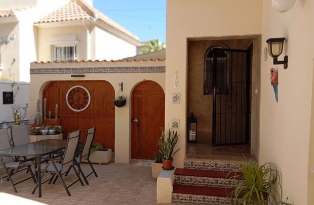 Revente - Detached House / Villa - Villamartin - Villamartín