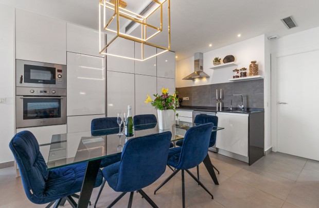 Resale - Detached House / Villa - Orihuela Costa - Villamartín