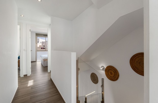 Resale - Detached House / Villa - Orihuela Costa - Villamartín