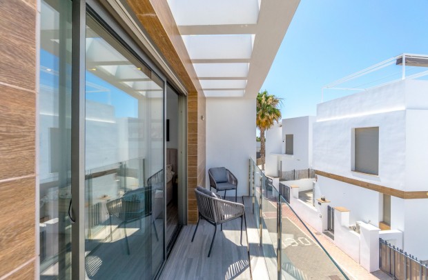 Resale - Detached House / Villa - Orihuela Costa - Villamartín