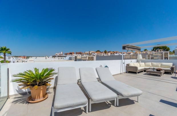 Resale - Detached House / Villa - Orihuela Costa - Villamartín