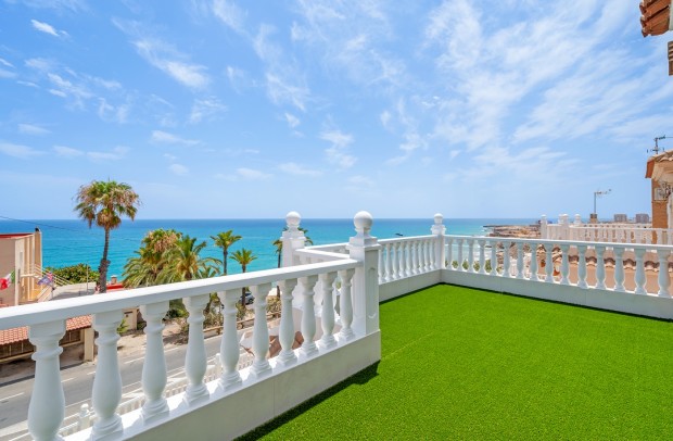 Resale - Villa Detached - Torrevieja