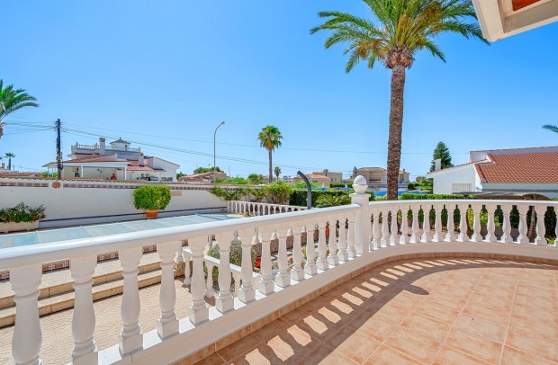 Resale - Detached House / Villa - Ciudad Quesada