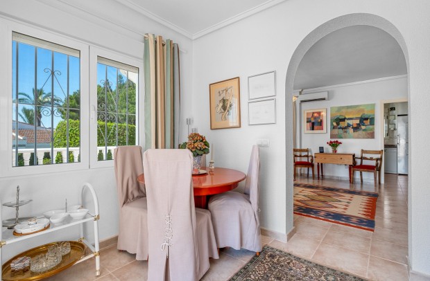 Resale - Detached House / Villa - Ciudad Quesada