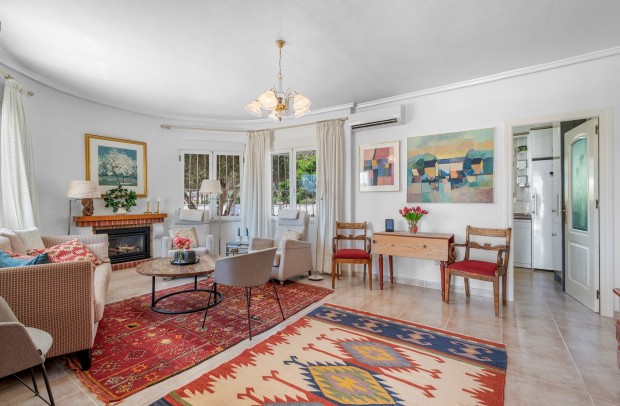 Resale - Detached House / Villa - Ciudad Quesada