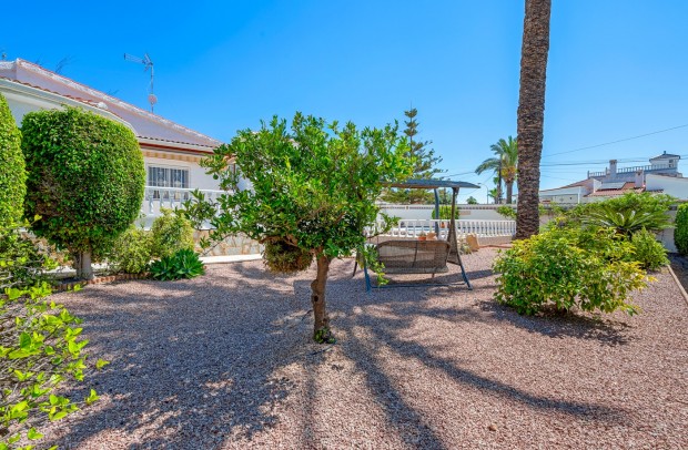 Resale - Detached House / Villa - Ciudad Quesada