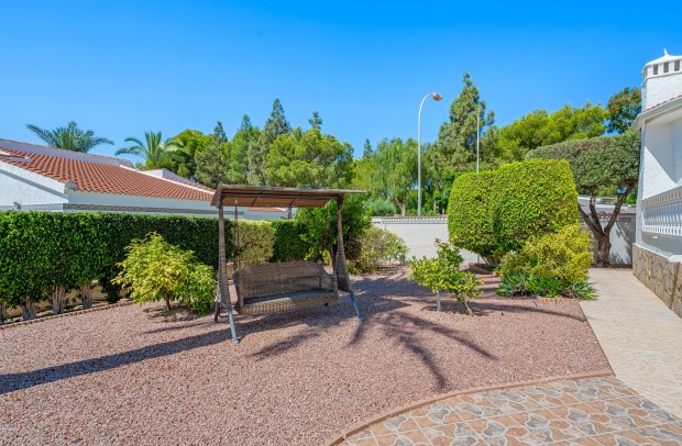 Resale - Detached House / Villa - Ciudad Quesada