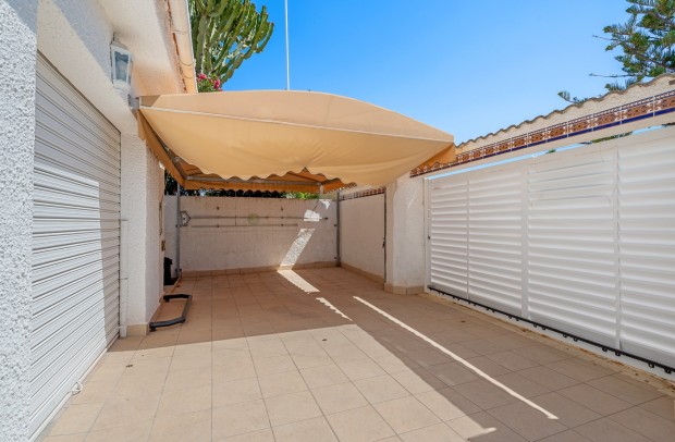 Resale - Detached House / Villa - Ciudad Quesada