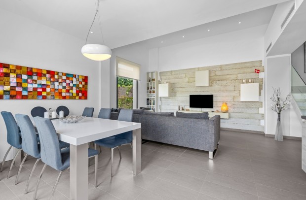 Revente - Villa Detached - Ciudad Quesada