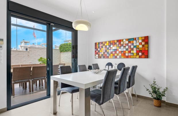 Revente - Villa Detached - Ciudad Quesada