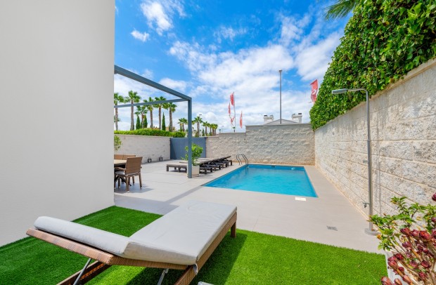 Revente - Villa Detached - Ciudad Quesada