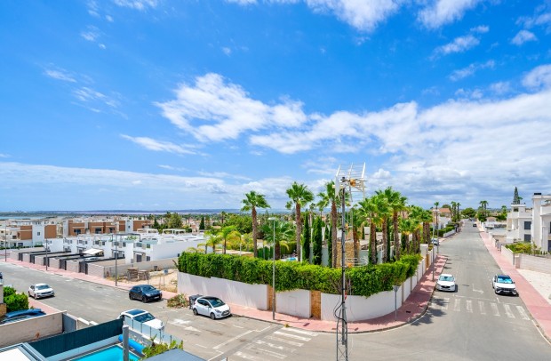 Revente - Villa Detached - Ciudad Quesada