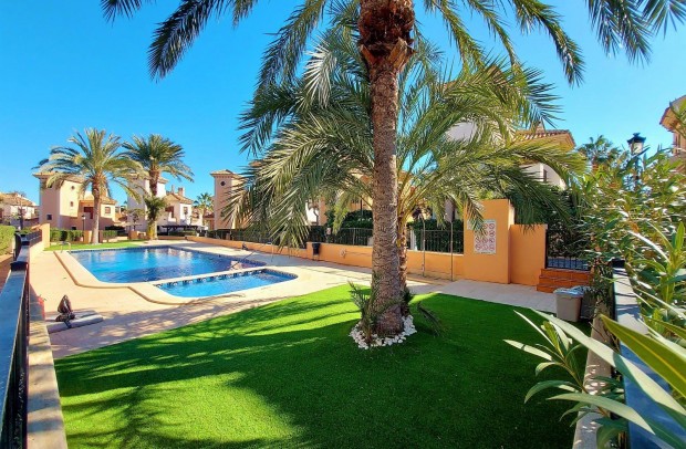 Resale - Semi-Detached - Algorfa - La Finca Golf Resort