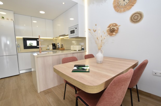 Resale - Apartment - Torrevieja - Los Balcones