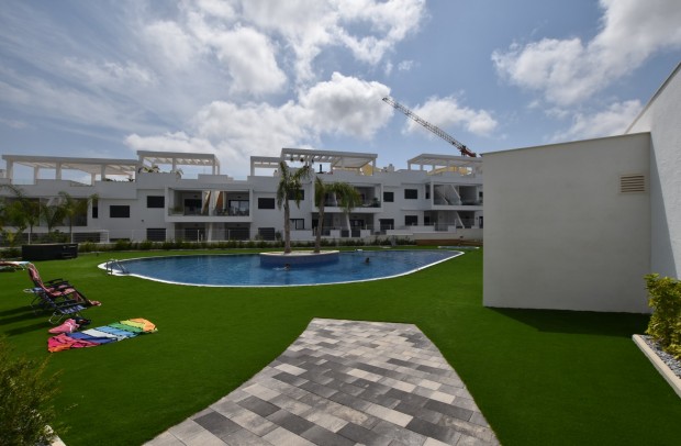 Resale - Apartment - Torrevieja - Los Balcones