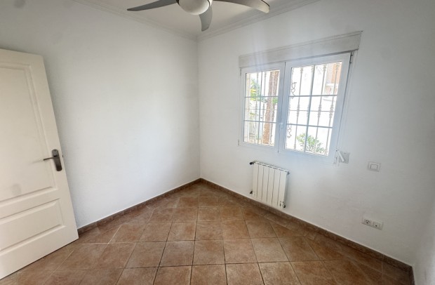 Revente - Detached House / Villa - San Miguel de Salinas