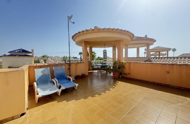 Resale - Detached House / Villa - Villamartin - Villamartín