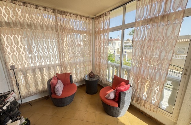 Resale - Detached House / Villa - Villamartin - Villamartín