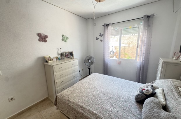 Resale - Detached House / Villa - Villamartin - Villamartín