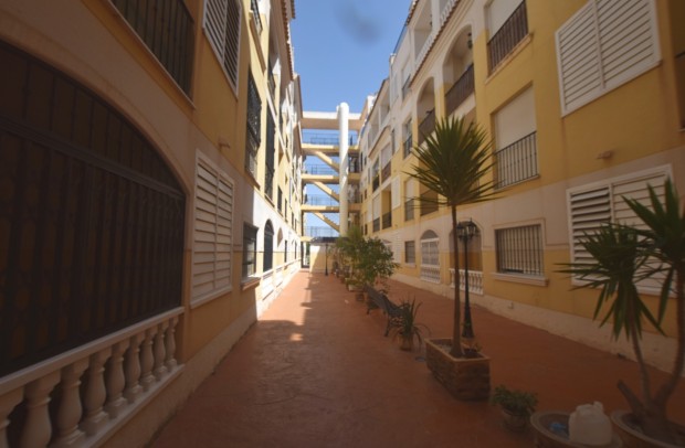 Resale - Apartment - Formentera del Segura