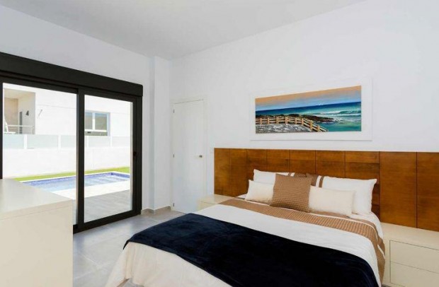 Nueva construcción  - Detached House / Villa - Daya Nueva - Centro