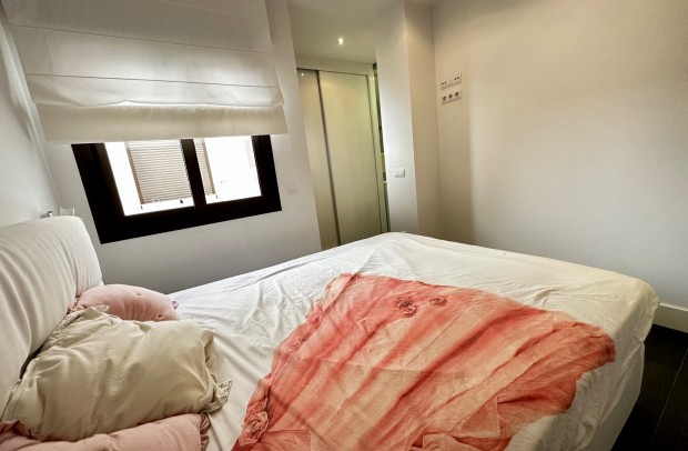 Resale - Apartment - Guardamar del Segura - Marjal Beach