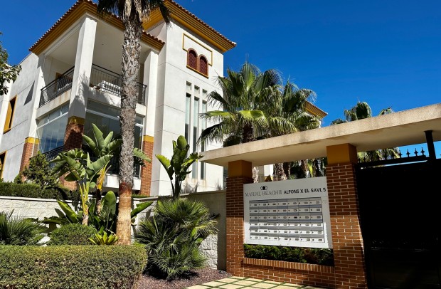 Resale - Apartment - Guardamar del Segura - Marjal Beach