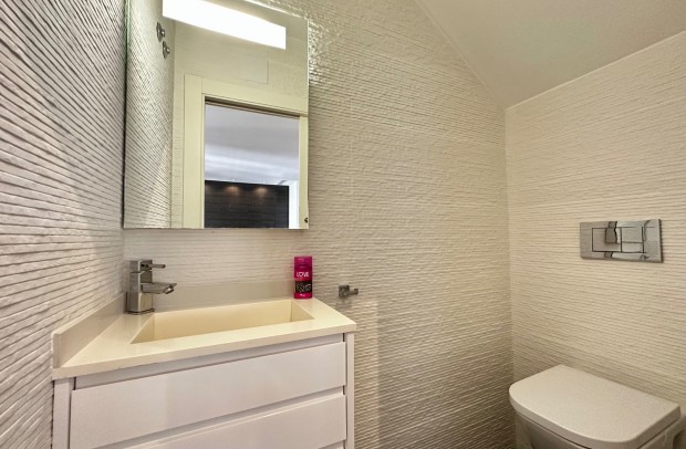 Resale - Apartment - Guardamar del Segura - Marjal Beach