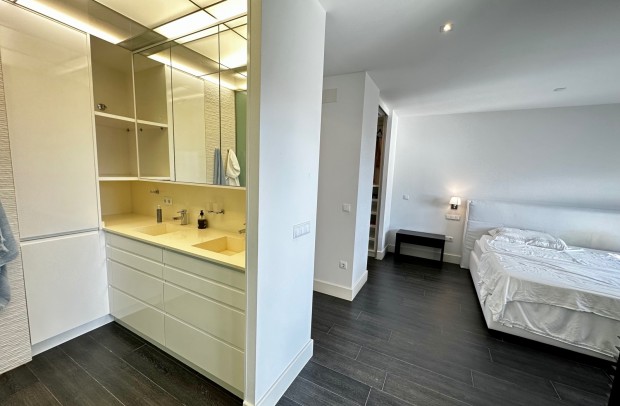 Resale - Apartment - Guardamar del Segura - Marjal Beach