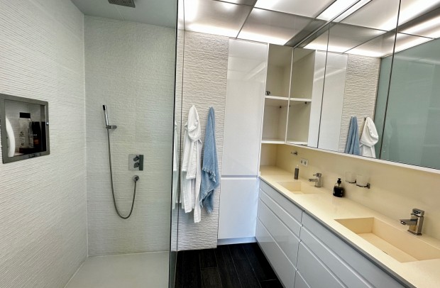 Resale - Apartment - Guardamar del Segura - Marjal Beach