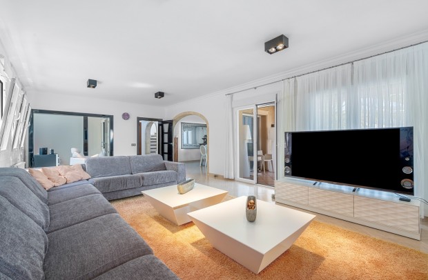 Revente - Detached House / Villa - Benissa