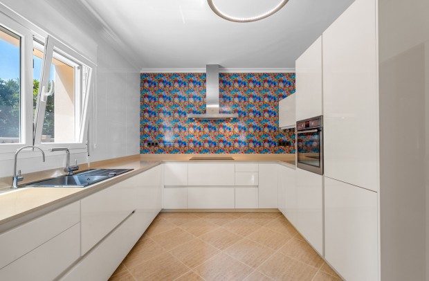 Revente - Detached House / Villa - Benissa