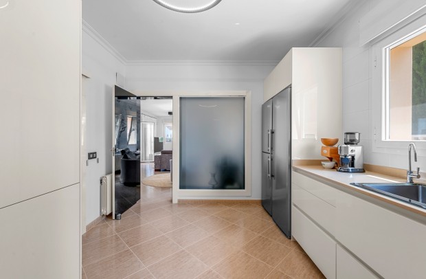 Revente - Detached House / Villa - Benissa