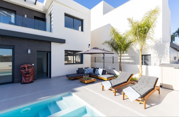 Resale - Detached House / Villa - Algorfa - La Finca Golf Resort