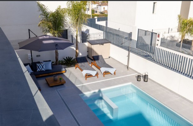 Resale - Detached House / Villa - Algorfa - La Finca Golf Resort