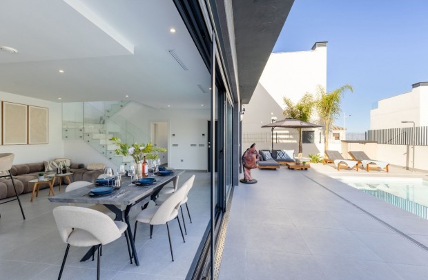 Resale - Detached House / Villa - Algorfa - La Finca Golf Resort