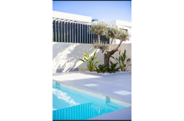 Resale - Detached House / Villa - Algorfa - La Finca Golf Resort