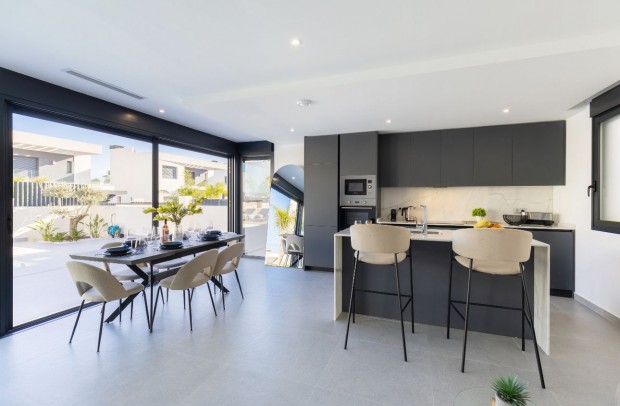 Resale - Detached House / Villa - Algorfa - La Finca Golf Resort